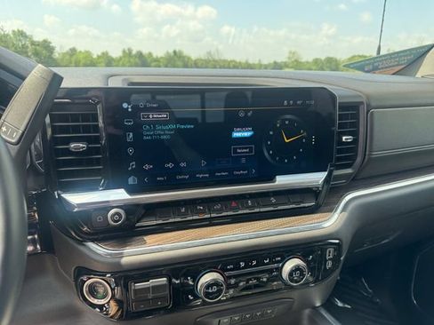 Used 2024 Chevrolet Silverado 2500 LT w/ Midnight Edition AWD/4WD image 21
