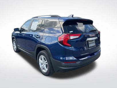 Used 2022 GMC Terrain SLE w/ Driver Convenience Package