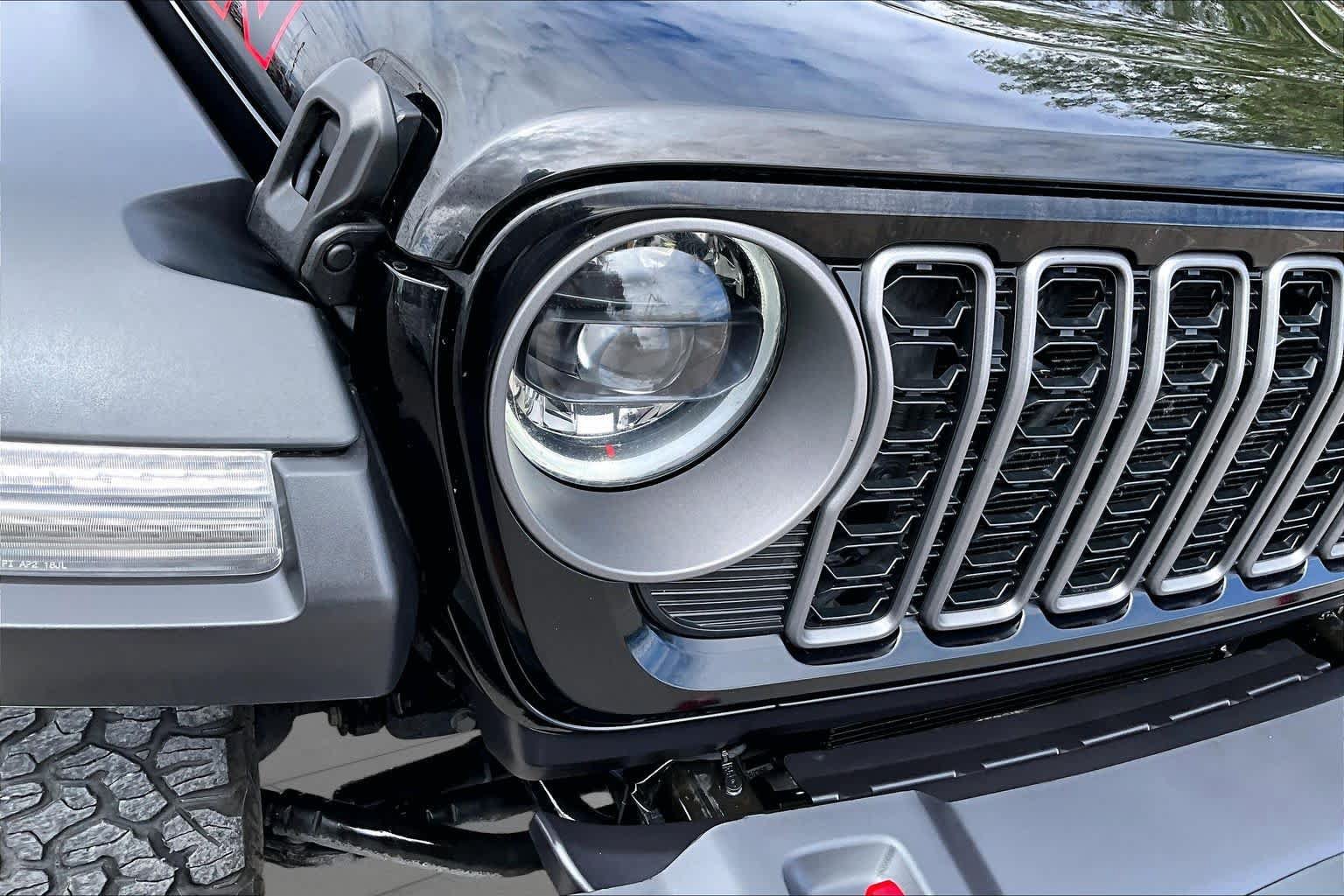 Used 2026 Jeep Wrangler Unlimited Rubicon AWD/4WD image 27