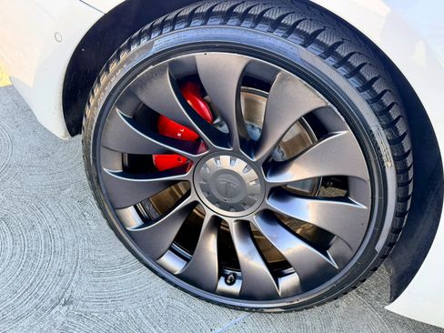 Used 2021 Tesla Model 3 Performance AWD/4WD image 23