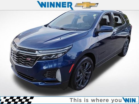 Certified 2022 Chevrolet Equinox RS FWD image 1