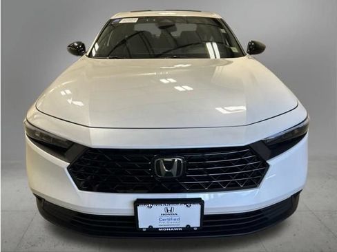 Used 2024 Honda Accord Sport image 10