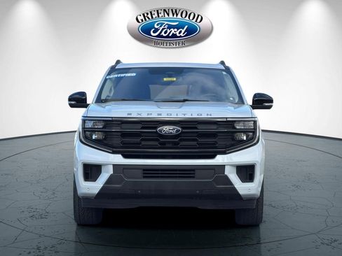 Certified 2025 Ford Expedition Active AWD/4WD image 9