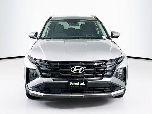 Used 2025 Hyundai Tucson SEL FWD image 2