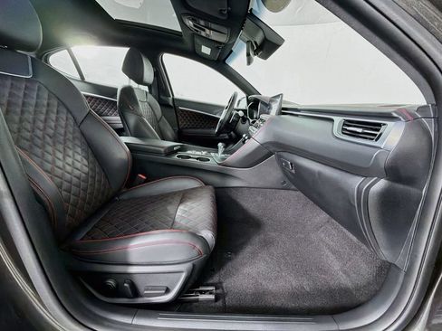 Used 2024 Genesis G70 3.3T image 30