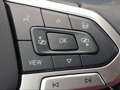 New 2026 Volkswagen Taos SEL image 23