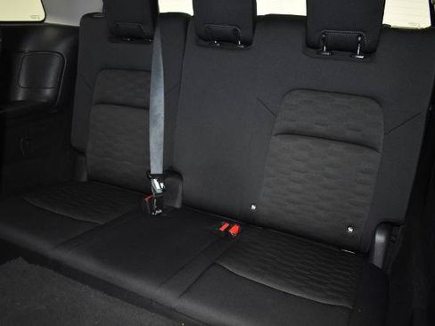 Certified 2025 Nissan Pathfinder SV FWD image 30