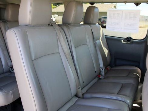 Used 2016 Nissan NV 3500 SL RWD image 18