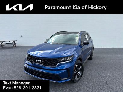 Used 2023 Kia Sorento S w/ Panoramic Sunroof Package