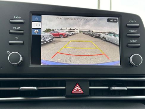 Certified 2025 Hyundai Elantra SE FWD image 25