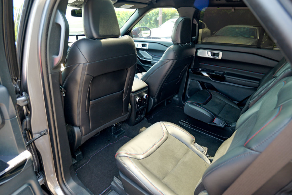 Used 2024 Ford Explorer ST w/ Equipment Group 401A AWD/4WD image 27