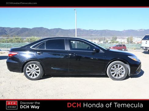 Used 2015 Toyota Camry XLE w/ Convenience Package FWD image 5