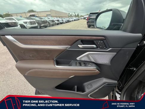 New 2026 GMC Acadia Denali Ultimate FWD image 24