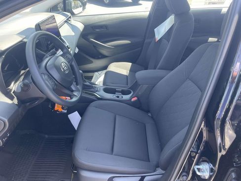 Used 2026 Toyota Corolla LE FWD image 11