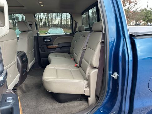 Used 2018 GMC Sierra 1500 SLT image 9