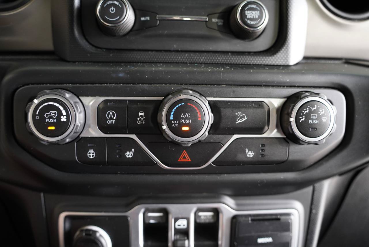 Used 2018 Jeep Wrangler Unlimited Sport S AWD/4WD image 22