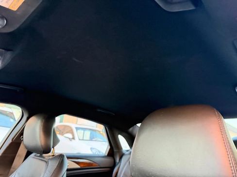 Used 2017 Lincoln MKZ Reserve image 24