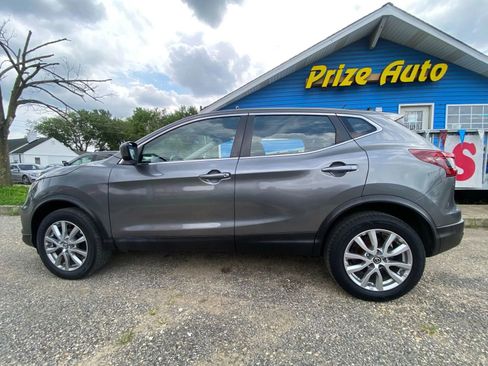 Used 2021 Nissan Rogue Sport S FWD image 6