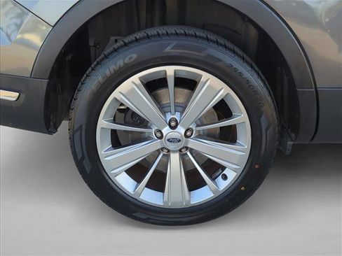 Used 2019 Ford Explorer Limited w/ Class III Trailer Tow Package image 29