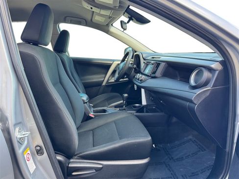 Used 2017 Toyota RAV4 LE image 17