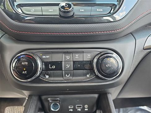 Certified 2023 Chevrolet TrailBlazer RS w/ Convenience Package image 19