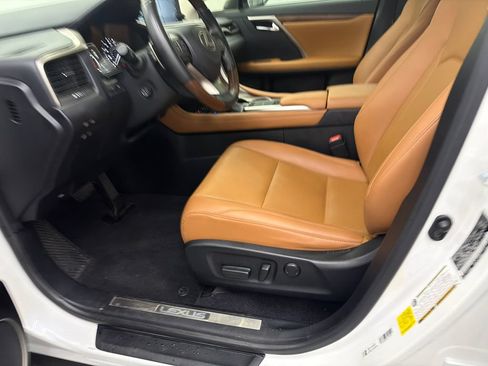 Used 2022 Lexus RX 350L FWD w/ Premium Package image 10