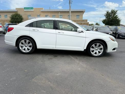 Used 2013 Chrysler 200 Touring FWD image 2