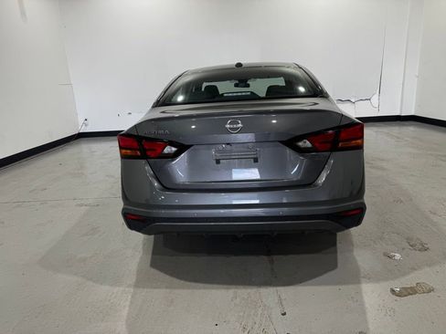 Used 2025 Nissan Altima 2.5 SV image 7