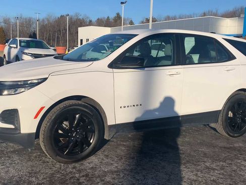 Certified 2023 Chevrolet Equinox LS w/ Sport Edition image 4