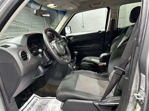 Used 2016 Jeep Patriot Sport w/ Power Value Group AWD/4WD image 12