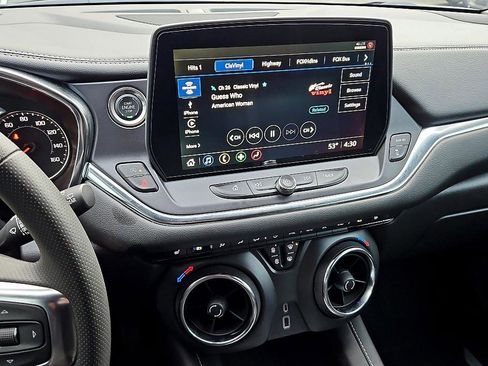 New 2025 Chevrolet Blazer LT w/ Midnight/Sport Edition image 17