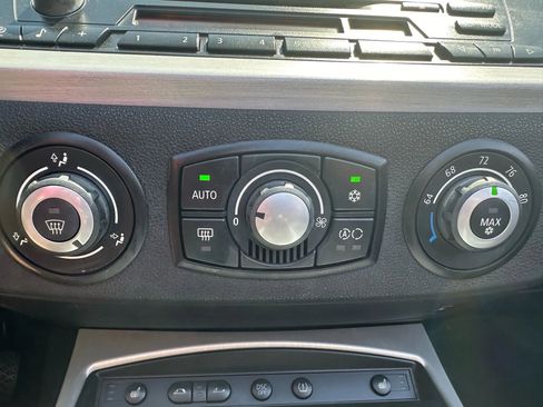 Used 2007 BMW M Roadster image 41