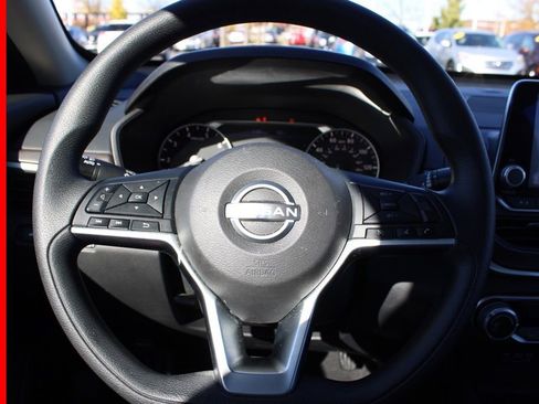 Certified 2024 Nissan Altima 2.5 SV image 25