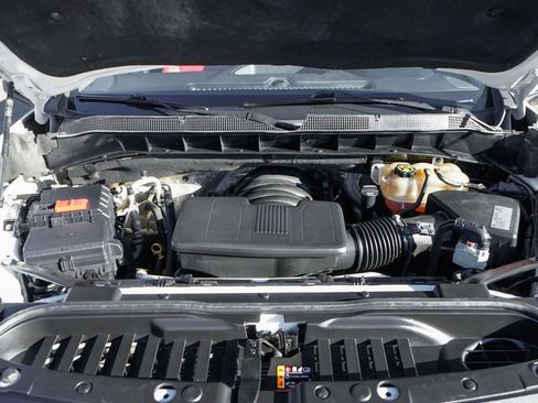 Used 2021 Chevrolet Silverado 1500 LT Trail Boss w/ Convenience Package II AWD/4WD image 7
