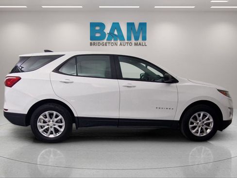 Certified 2021 Chevrolet Equinox LS image 8