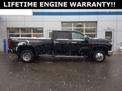 Used 2020 Chevrolet Silverado 3500 LTZ w/ LTZ Plus Package image 6