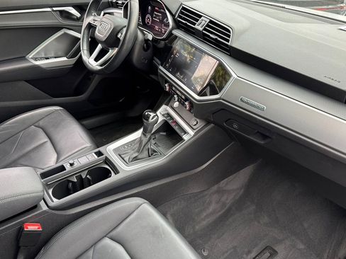 Used 2020 Audi Q3 2.0T Premium Plus w/ Premium Plus Package image 15