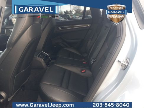 Used 2018 Porsche Panamera 4 image 23