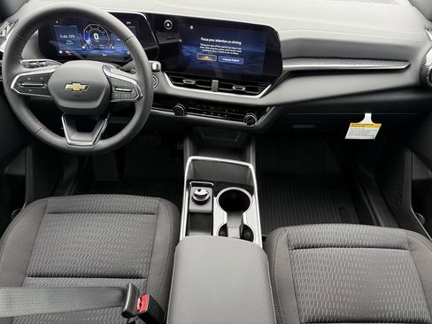 New 2026 Chevrolet Equinox LT image 10