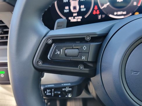 Certified 2025 Porsche 911 Carrera image 13