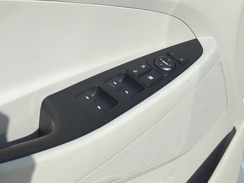 Used 2019 Hyundai Tucson SE AWD/4WD image 8