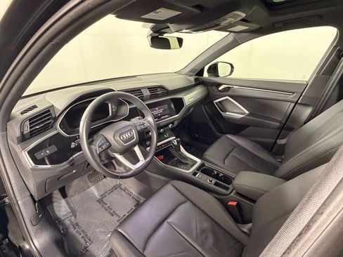 Certified 2023 Audi Q3 2.0T Premium w/ Convenience Package AWD/4WD image 12