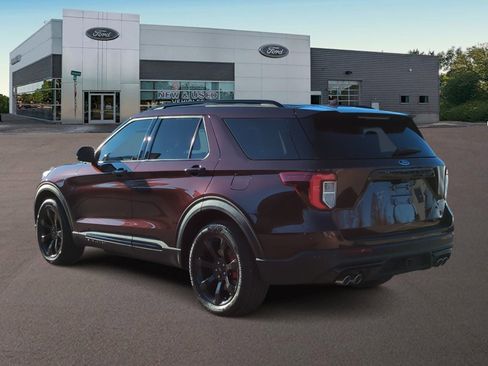 Used 2020 Ford Explorer ST w/ ST Street Pack image 8