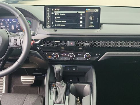 Certified 2025 Honda Accord Sport image 20