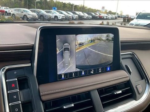 Used 2023 Chevrolet Tahoe High Country w/ Premium Package image 21