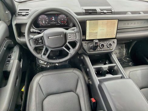New 2026 Land Rover Defender 110 X-Dynamic SE AWD/4WD image 16