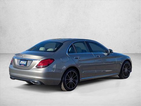 Used 2020 Mercedes-Benz C 300 Sedan image 5