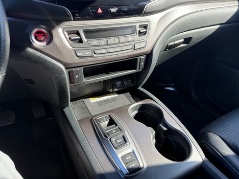 Used 2023 Honda Passport EX-L image 13