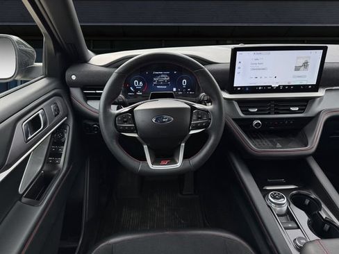 Certified 2025 Ford Explorer ST AWD/4WD image 12