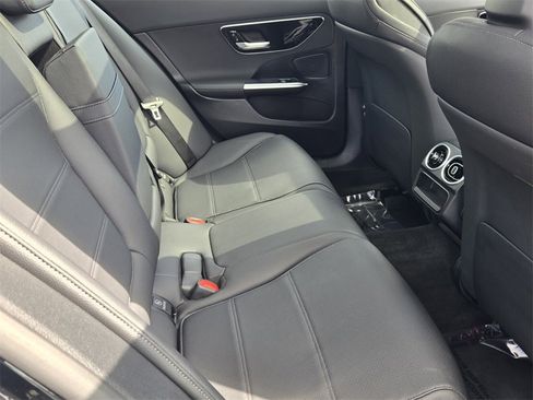 Used 2025 Mercedes-Benz C 300 Sedan image 15